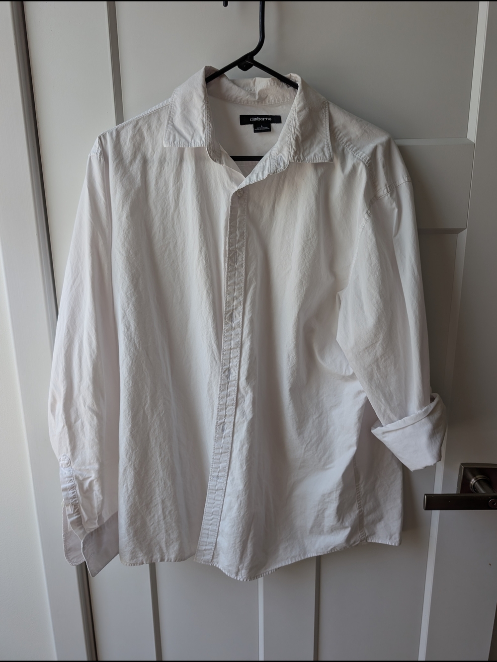 Claiborne White Men's Long-Sleeve Button-Up Shirt